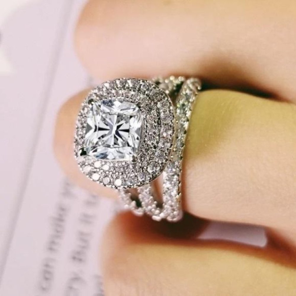 NEW 925 STERLING SILVER DIAMOND HALO RING, CUTE RING, SHINY RING. - Picture 2 of 6